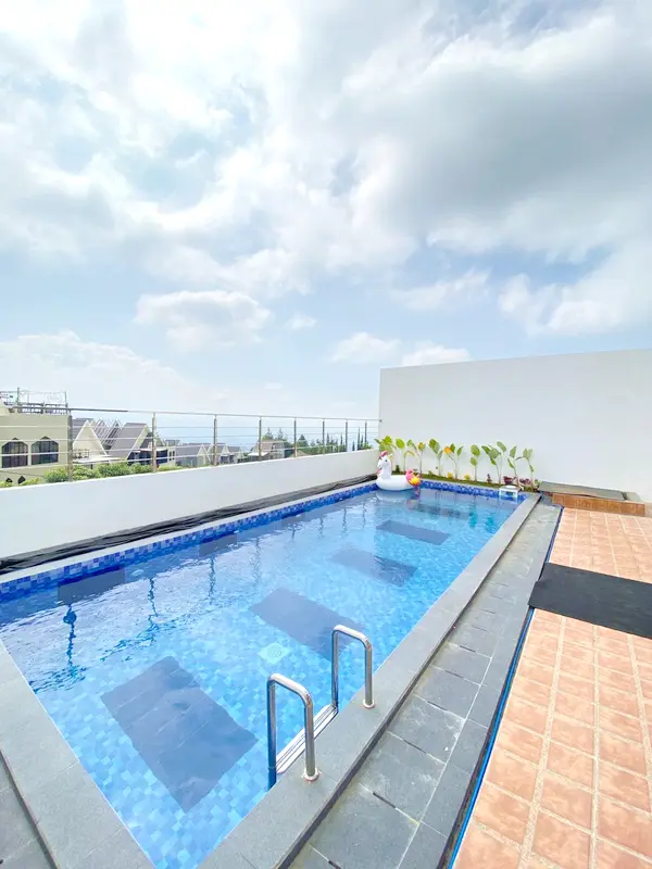 SHN POOL 11 SHN POOL