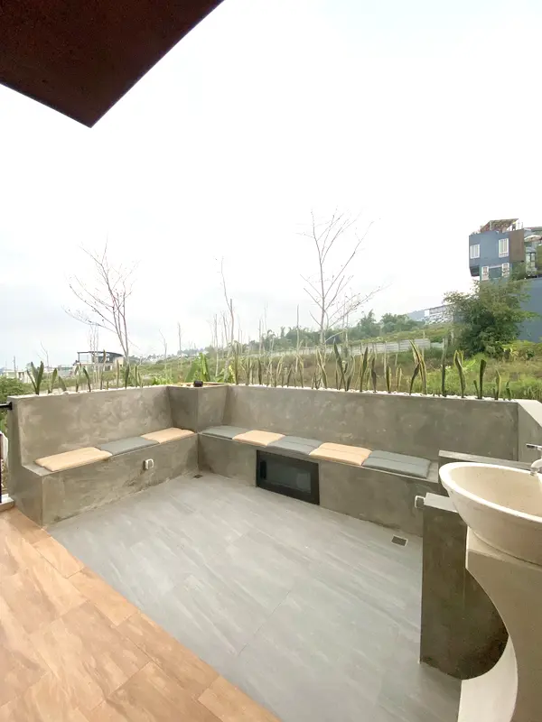TWY 2 POOL