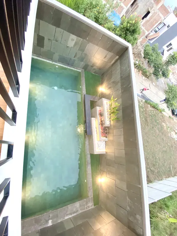 TWY 2 POOL